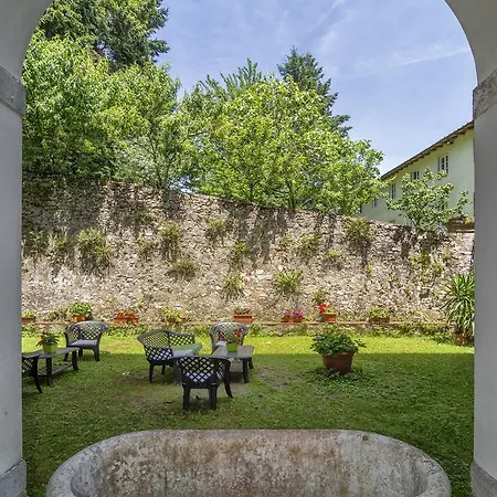 Casa Diocesana Di *